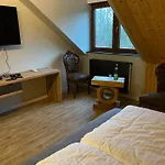 Kleine 3*