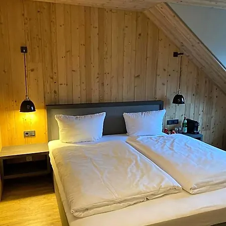 Das Kleine Landhotel 호텔 토르스텐