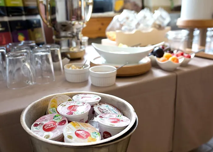 Kleine 酒店 多斯滕